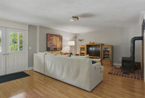  Photo 45