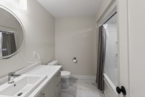  Photo 49