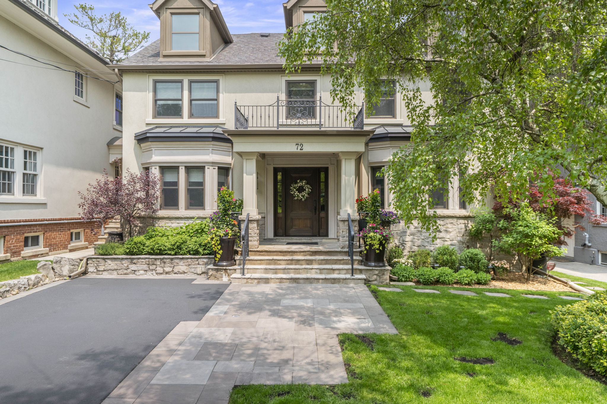 72 Teddington Park Ave Toronto, ON M4N 2C6