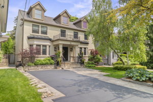 72 Teddington Park Ave, Toronto ON — real estate photography by Amazing Photo Video