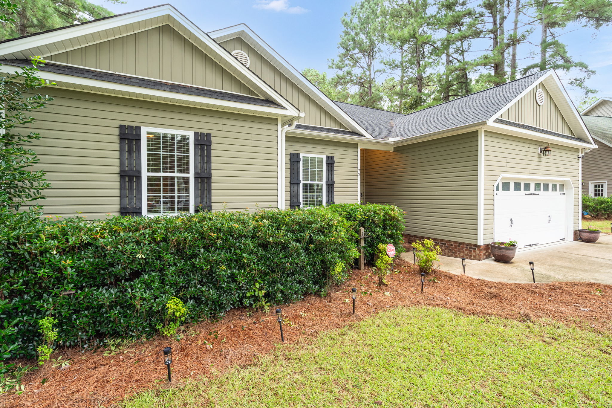 72 W Thicket Dr-4