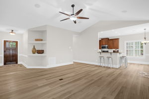 72 W Thicket Dr-9