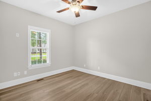 72 W Thicket Dr-23