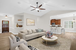 72 W Thicket Dr-9