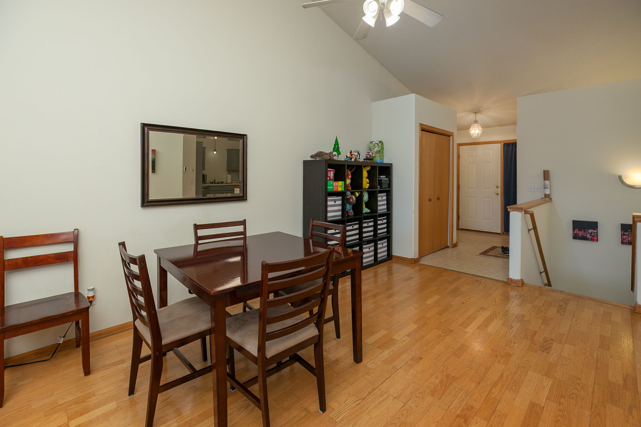09-Dining Room