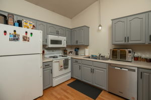 11-Kitchen