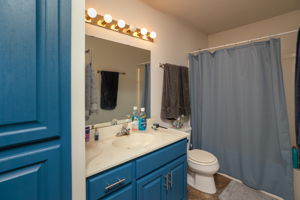 17-Bathroom