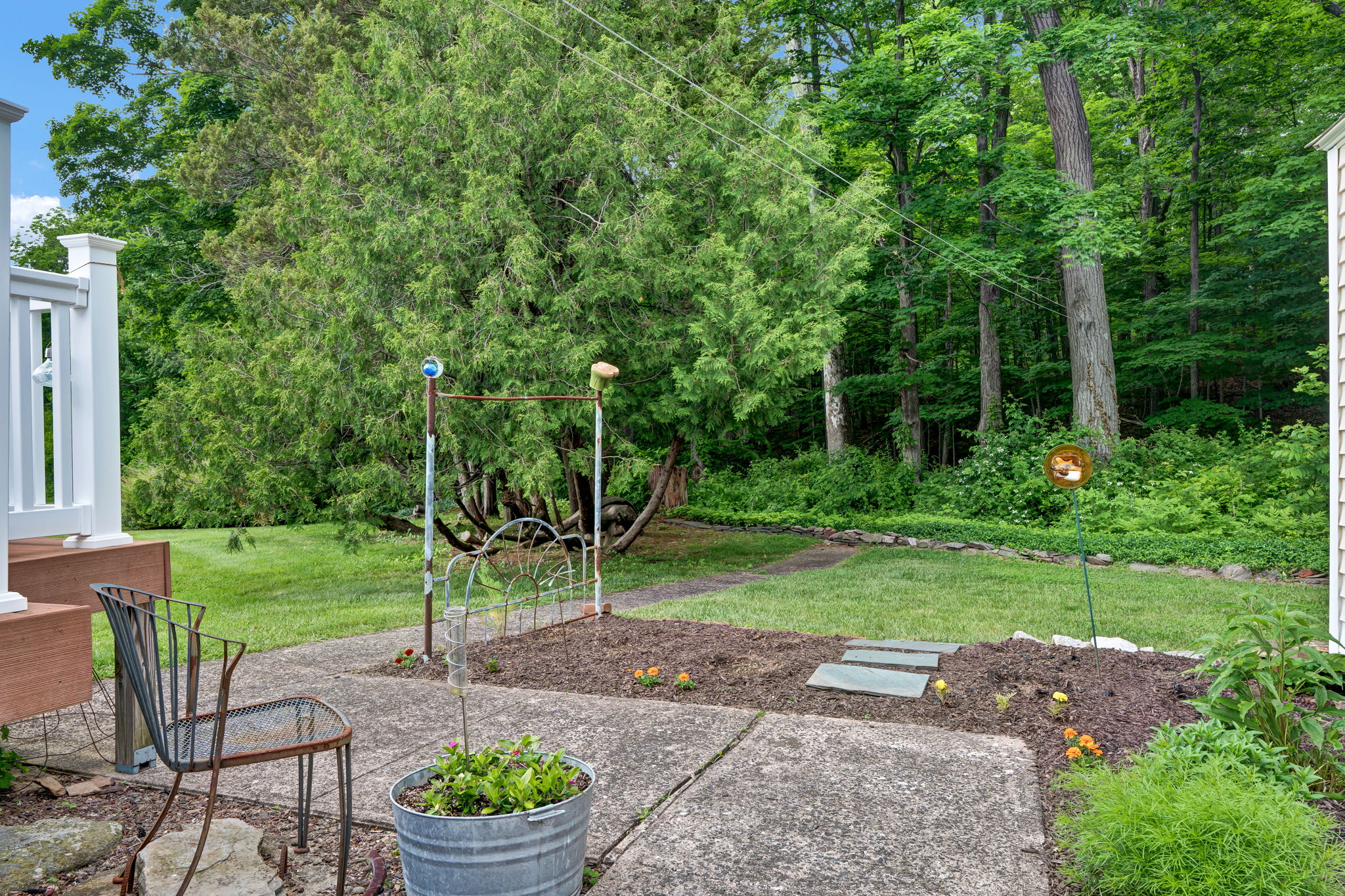  Photo 23