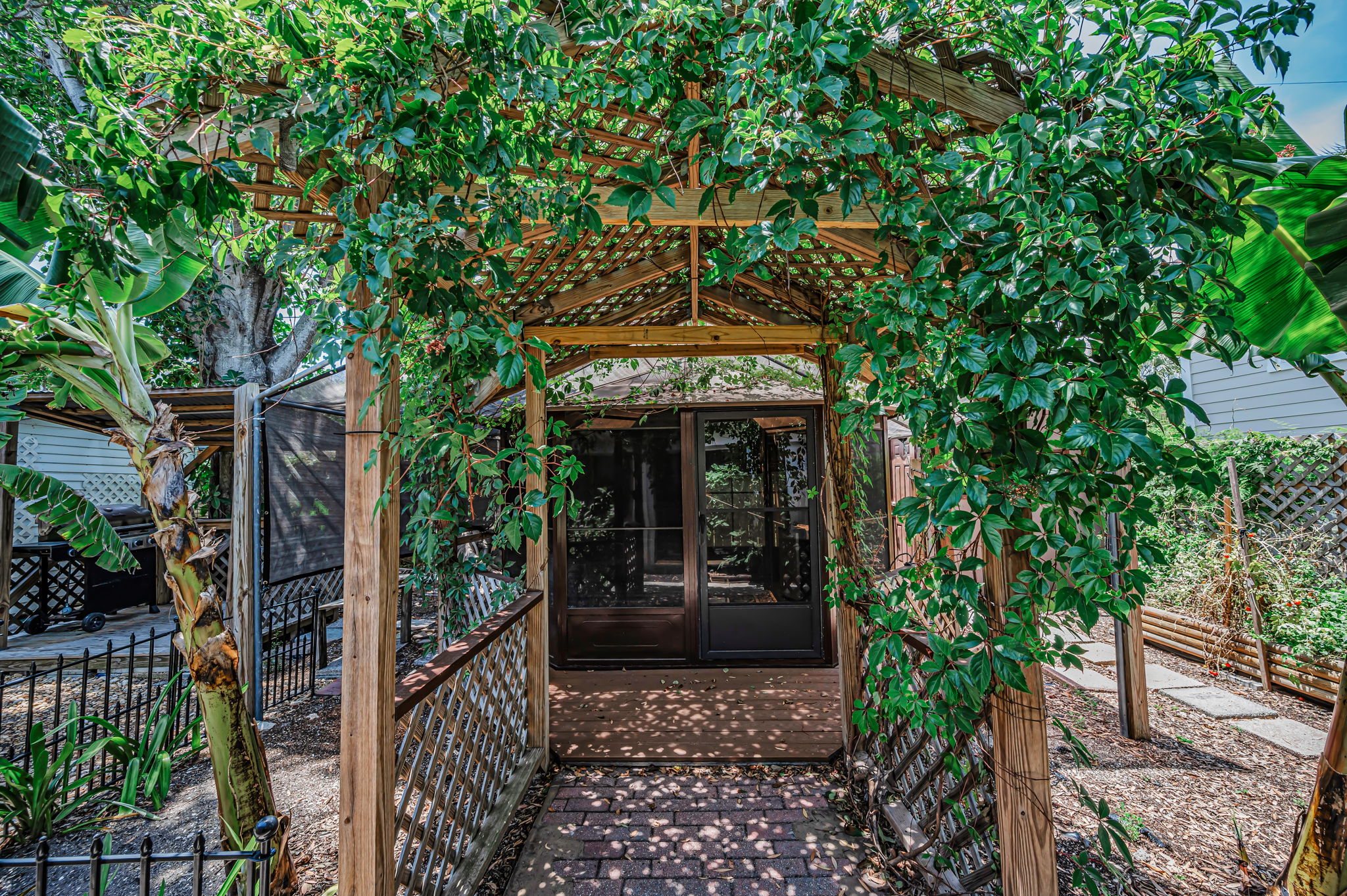 Backyard Sun Room1