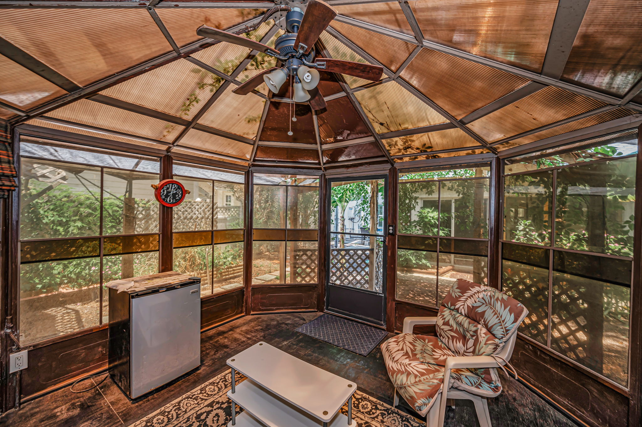Backyard Sun Room3