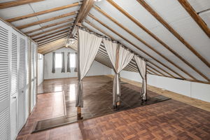Upper Level Bonus Room2