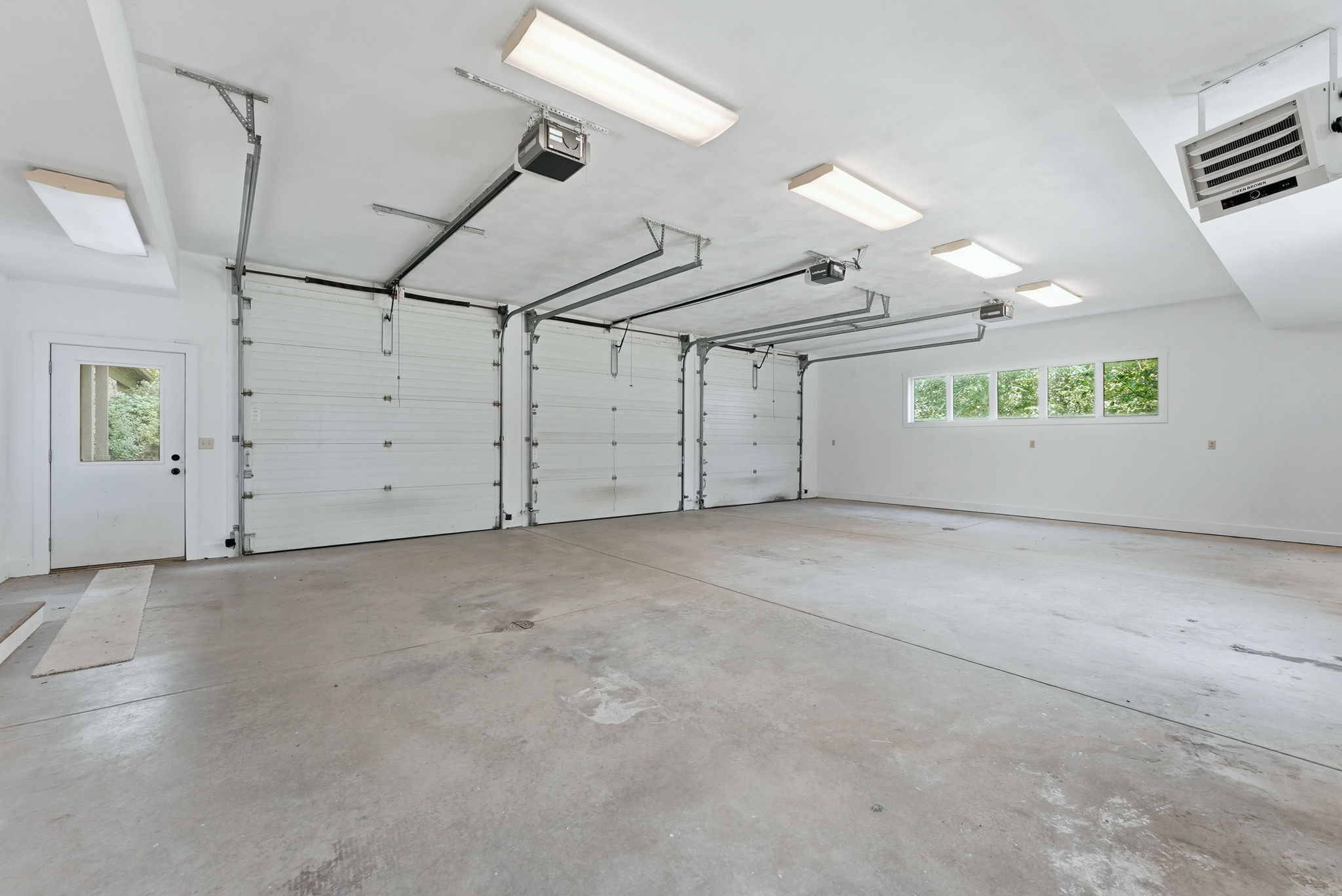  Photo 79