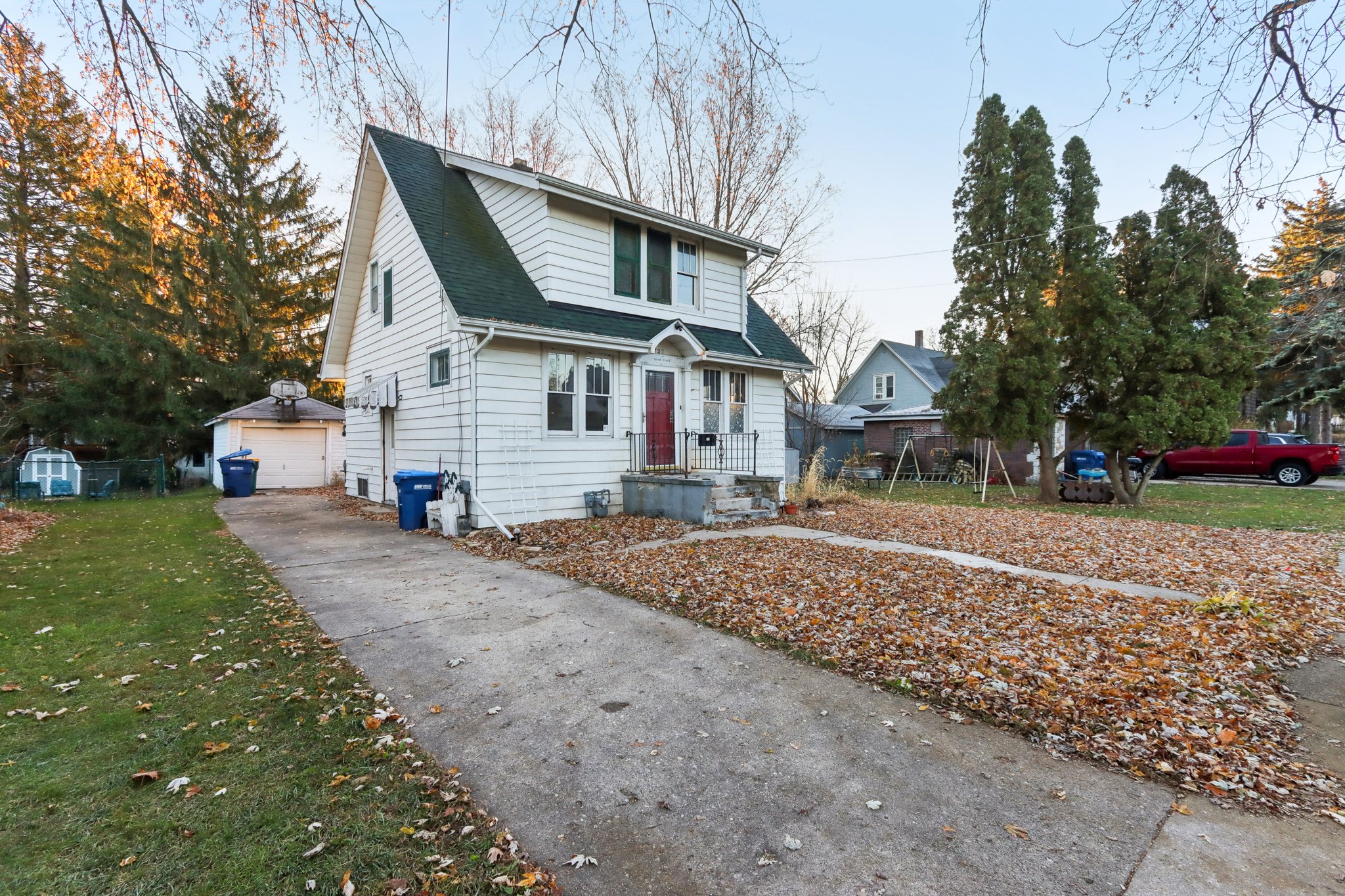 720 N 9th St House-S2411-002.jpg