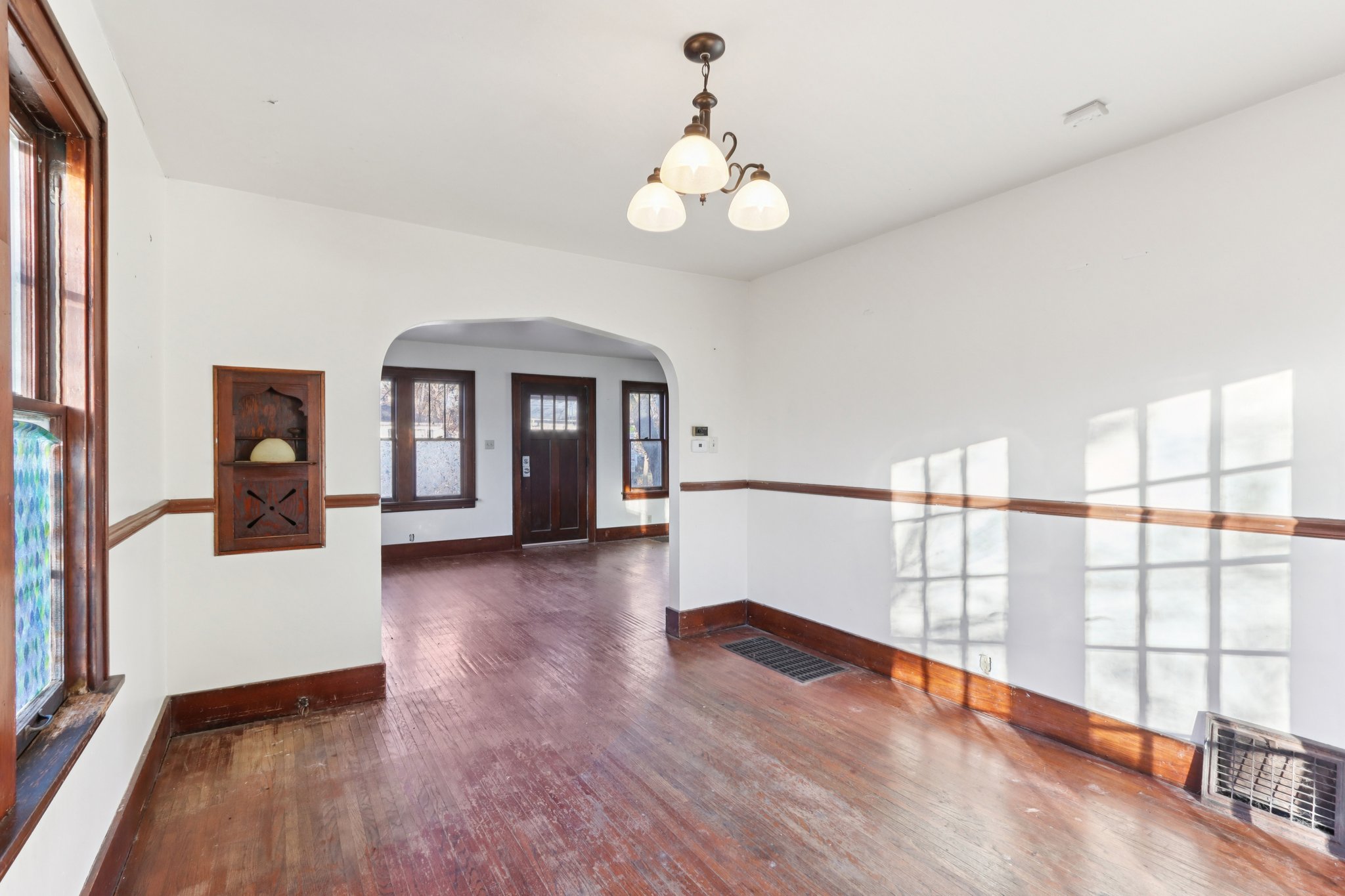 720 N 9th St House-S2411-006.jpg