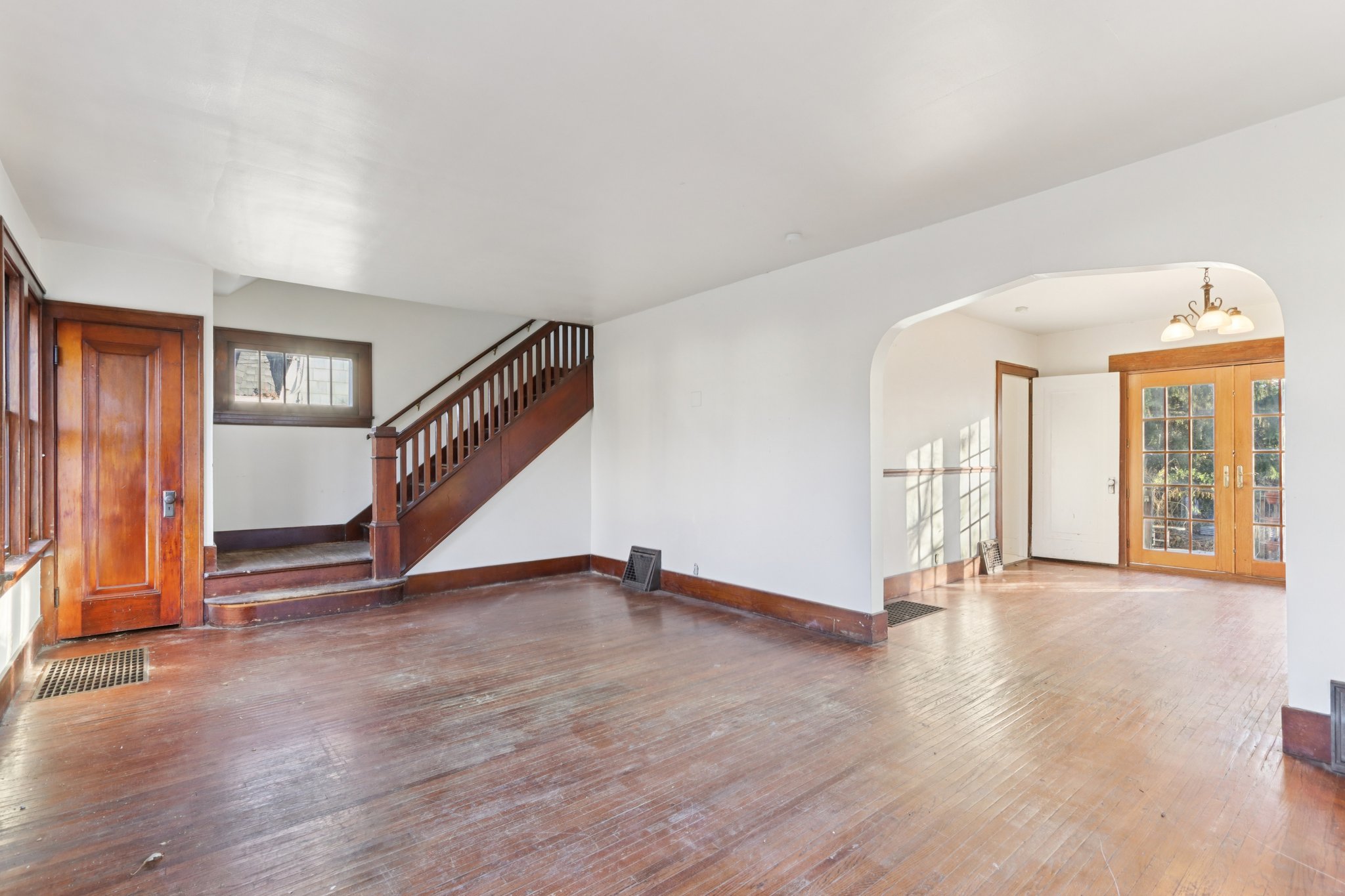 720 N 9th St House-S2411-007.jpg