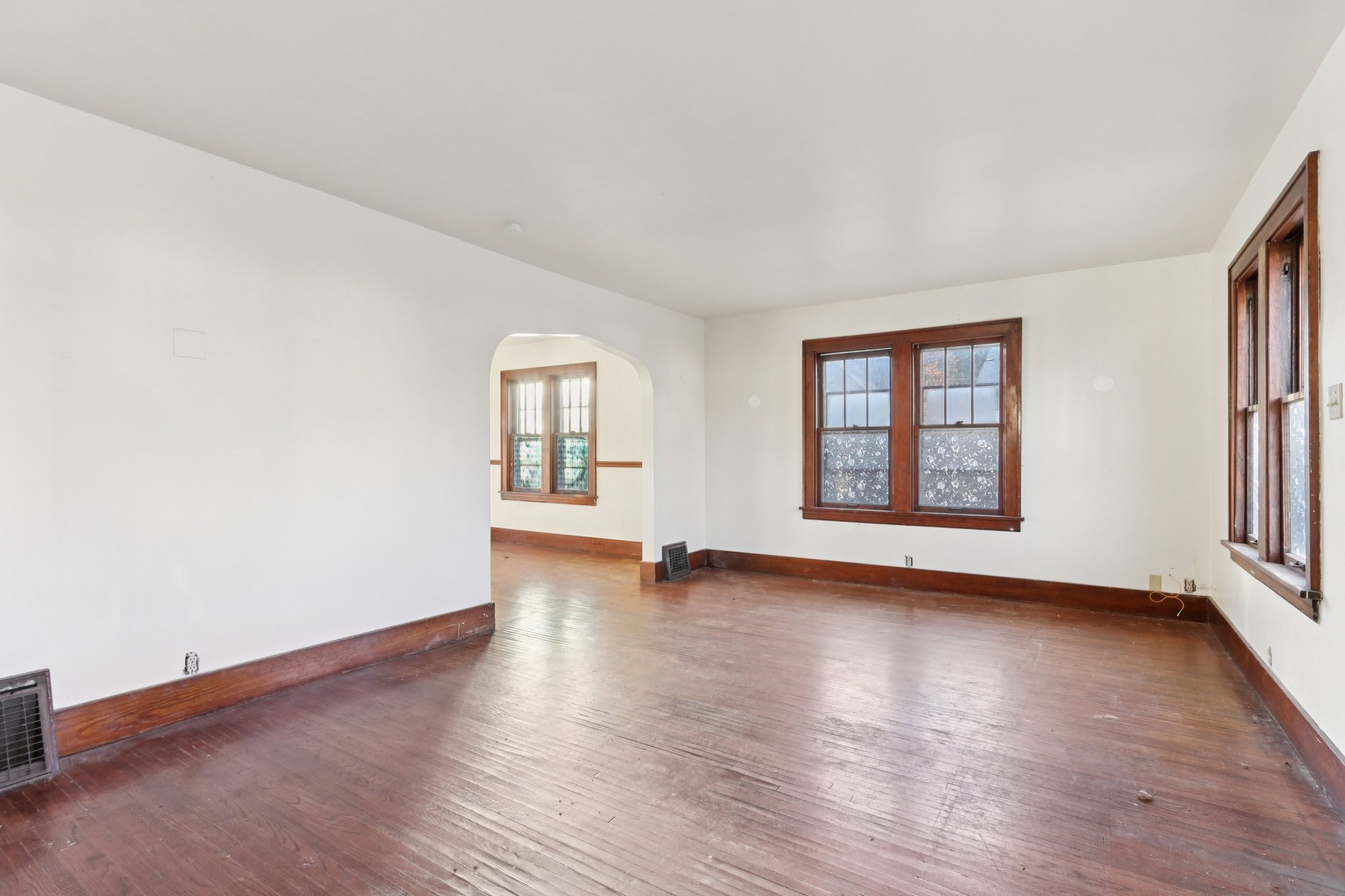 720 N 9th St House-S2411-008.jpg