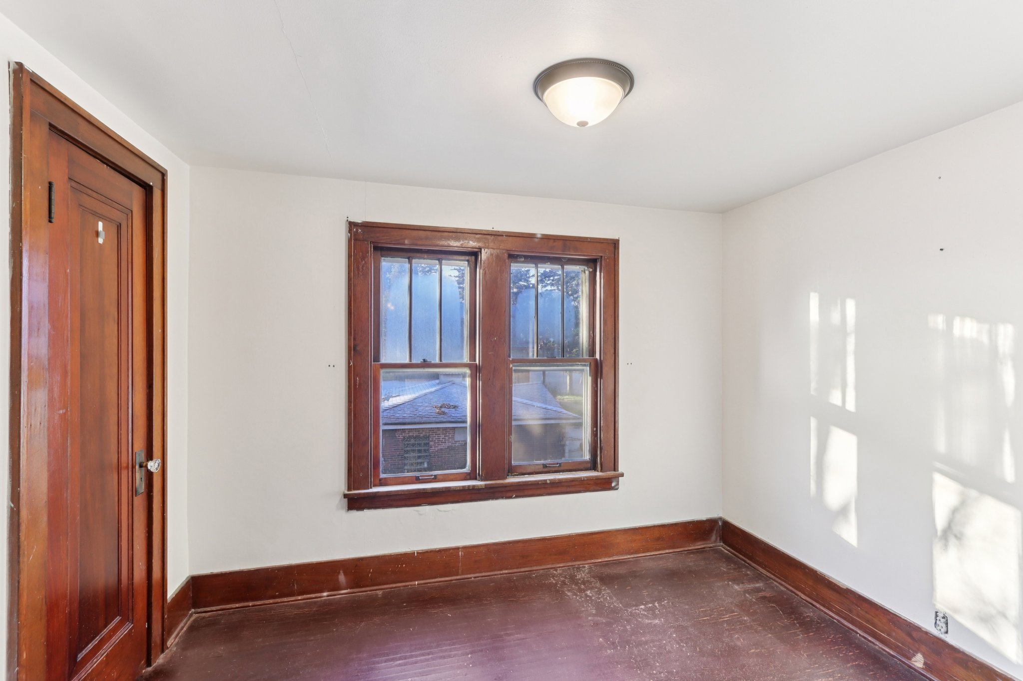 720 N 9th St House-S2411-017.jpg