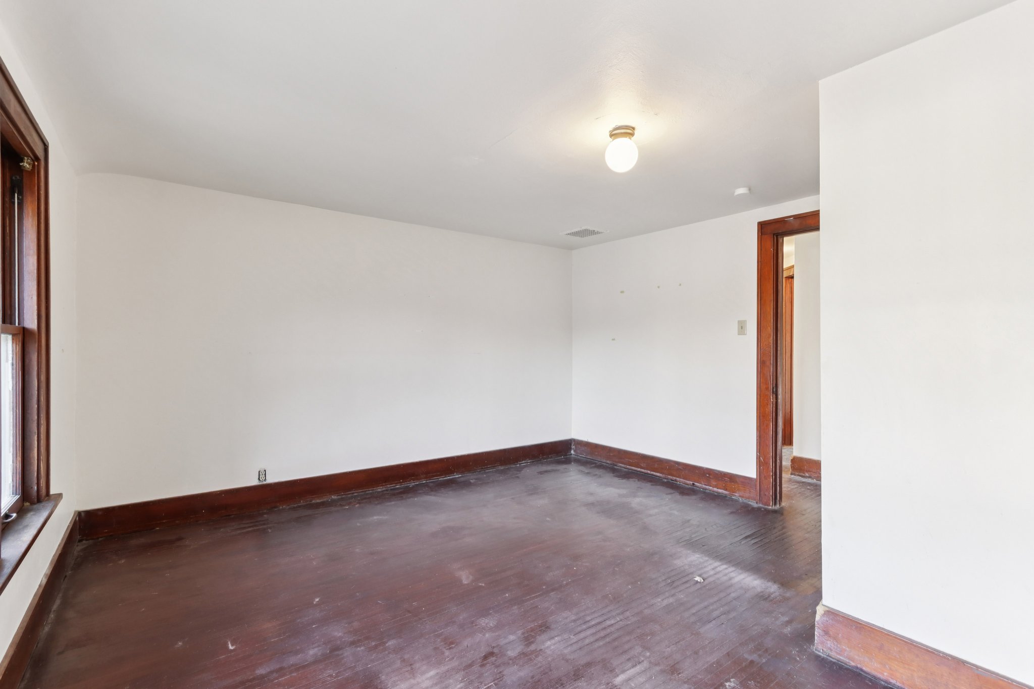 720 N 9th St House-S2411-023.jpg