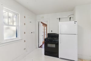 720 N 9th St House-S2411-011.jpg