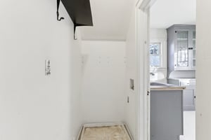 720 N 9th St House-S2411-013.jpg