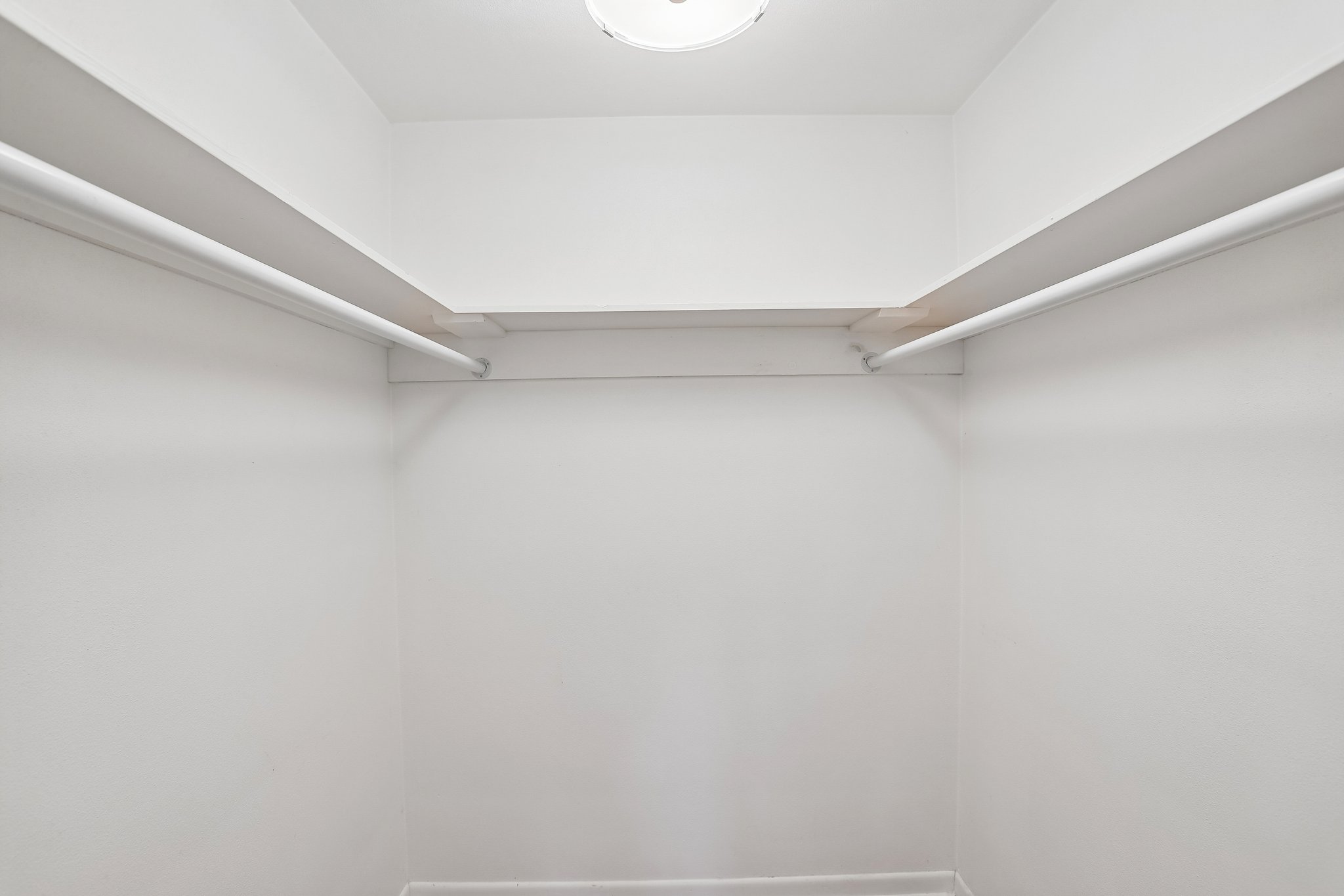 NE 107th Pl-S2206-026.jpg