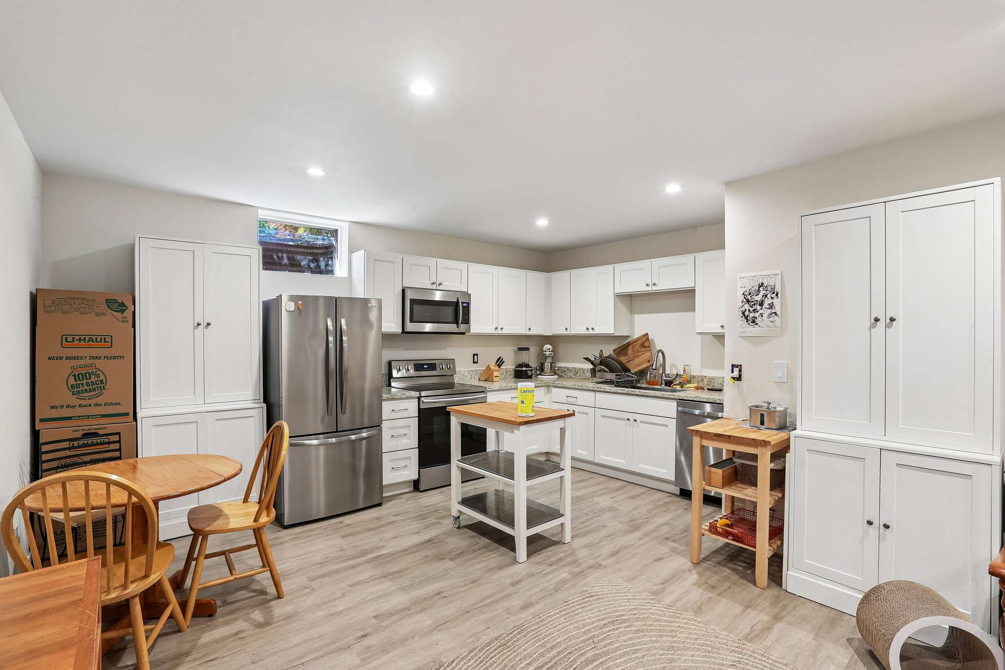 NE 107th Pl-S2206-036.jpg