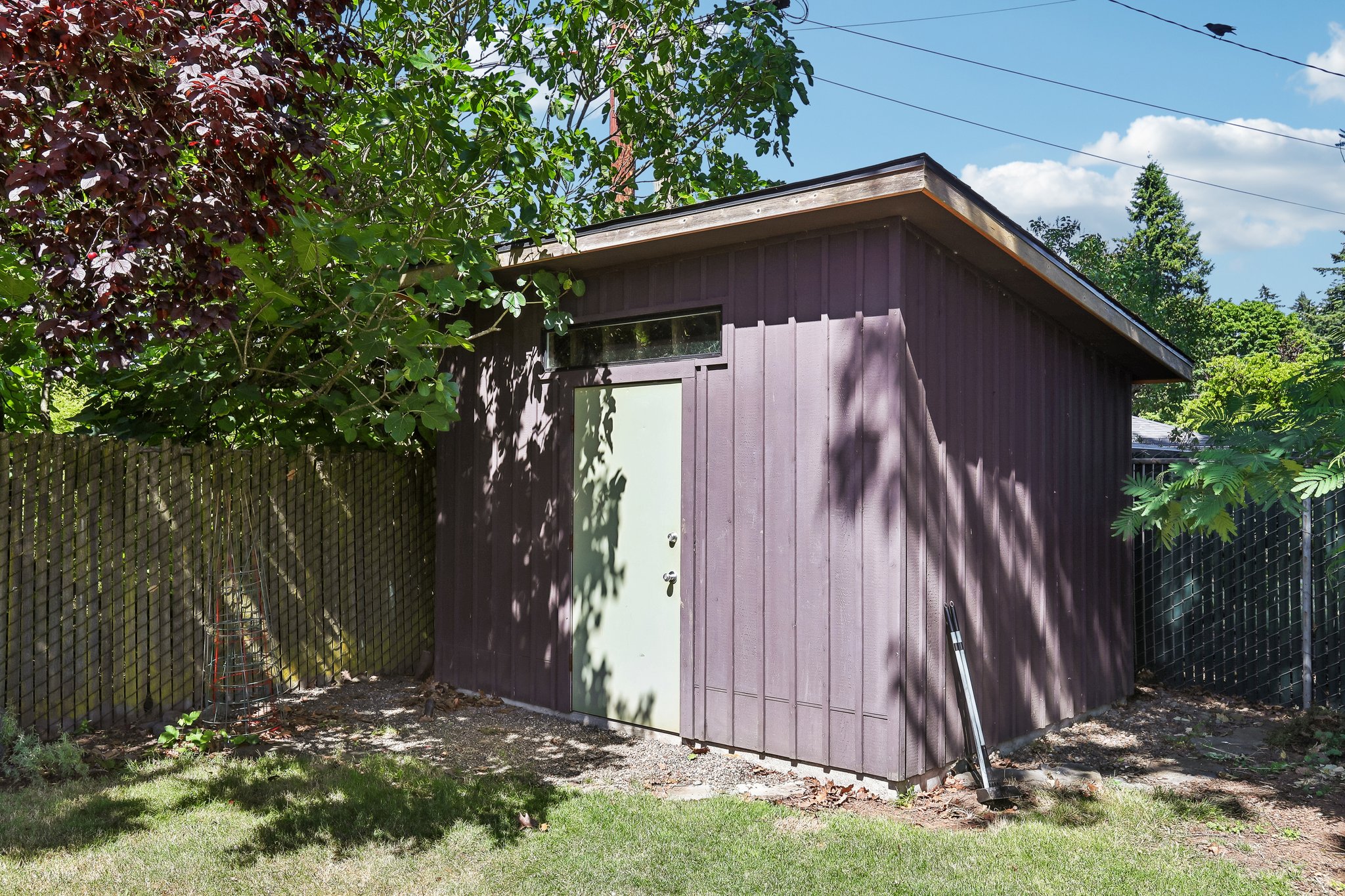 NE 107th Pl-S2206-045.jpg
