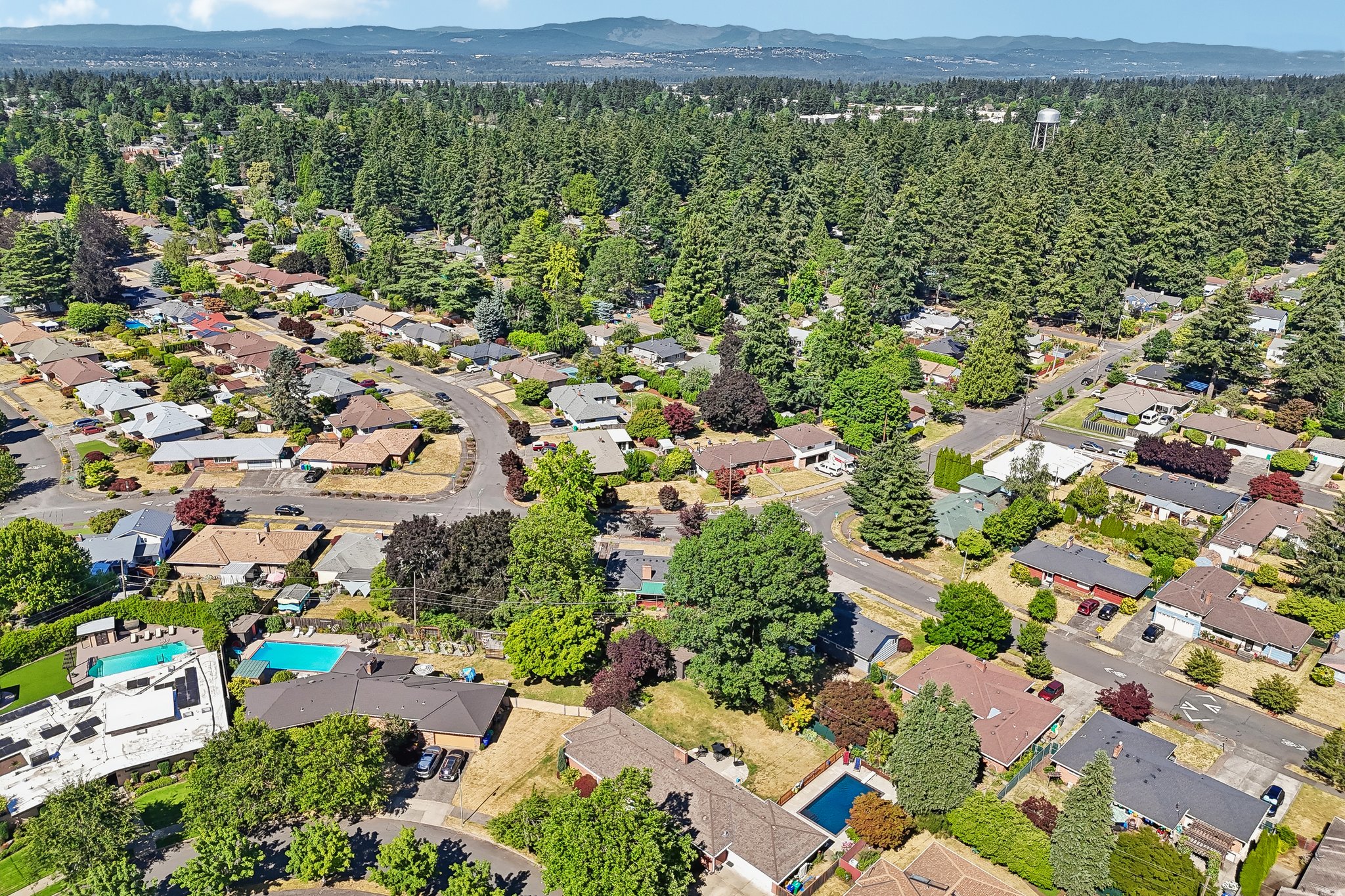 NE 107th Pl-S2206-051.jpg