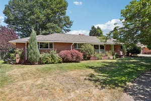 NE 107th Pl-S2206-003.jpg