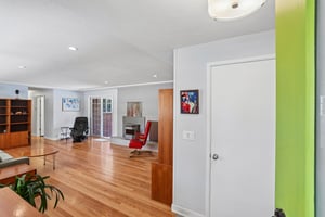 NE 107th Pl-S2206-005.jpg