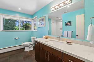 NE 107th Pl-S2206-018.jpg