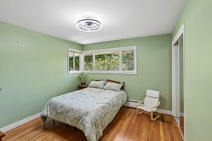 NE 107th Pl-S2206-019.jpg