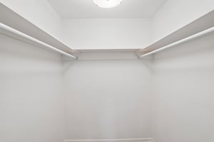 NE 107th Pl-S2206-026.jpg