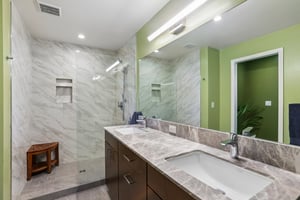 NE 107th Pl-S2206-027.jpg