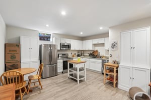 NE 107th Pl-S2206-036.jpg