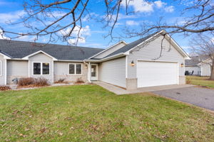 720 Oakwood Street Northwest, Isanti, MN 55040, USA Photo 1