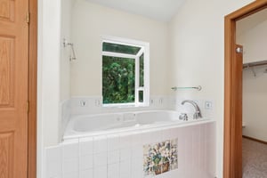 Ostrander Rd-S2307-053.jpg