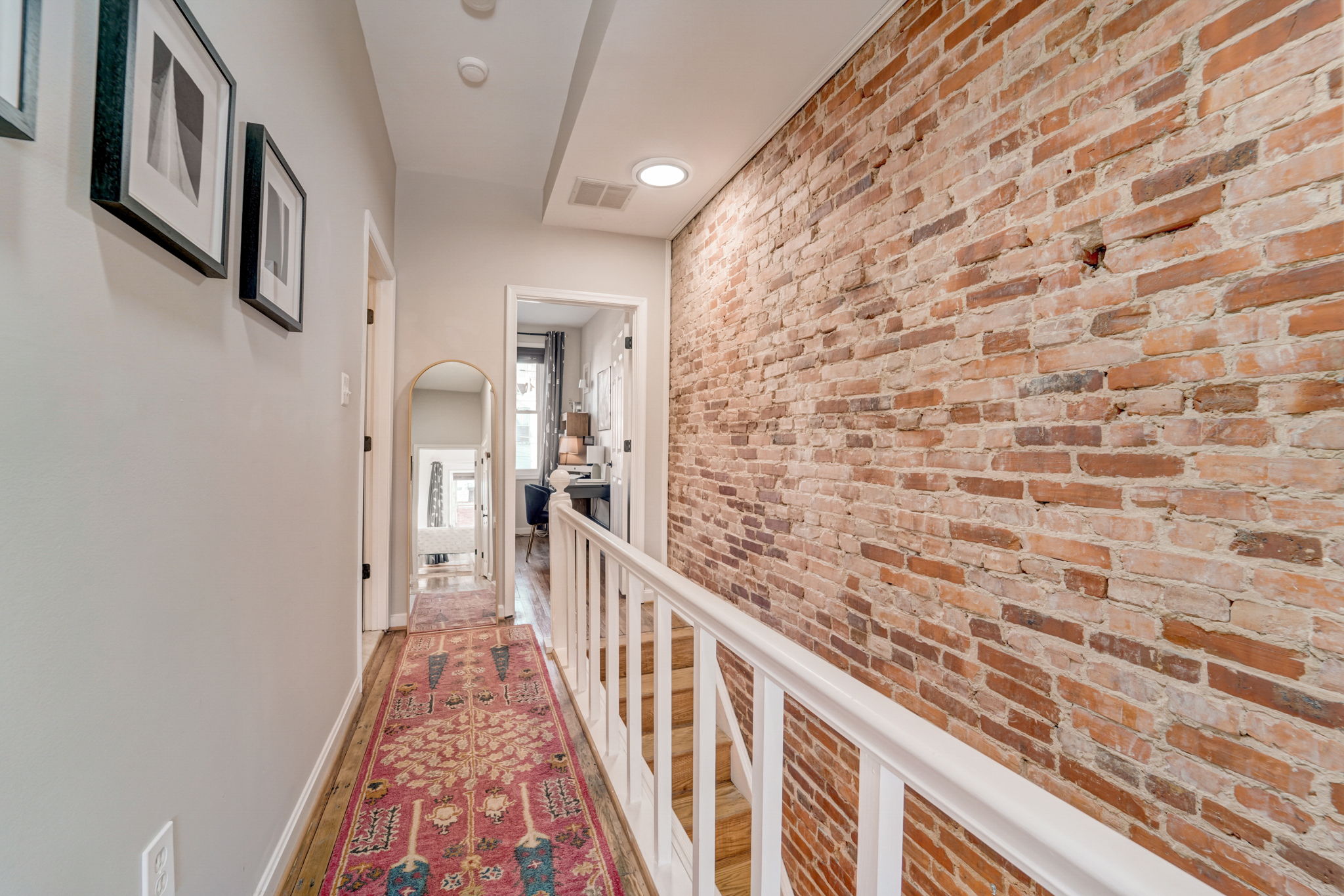  S Decker Ave-016