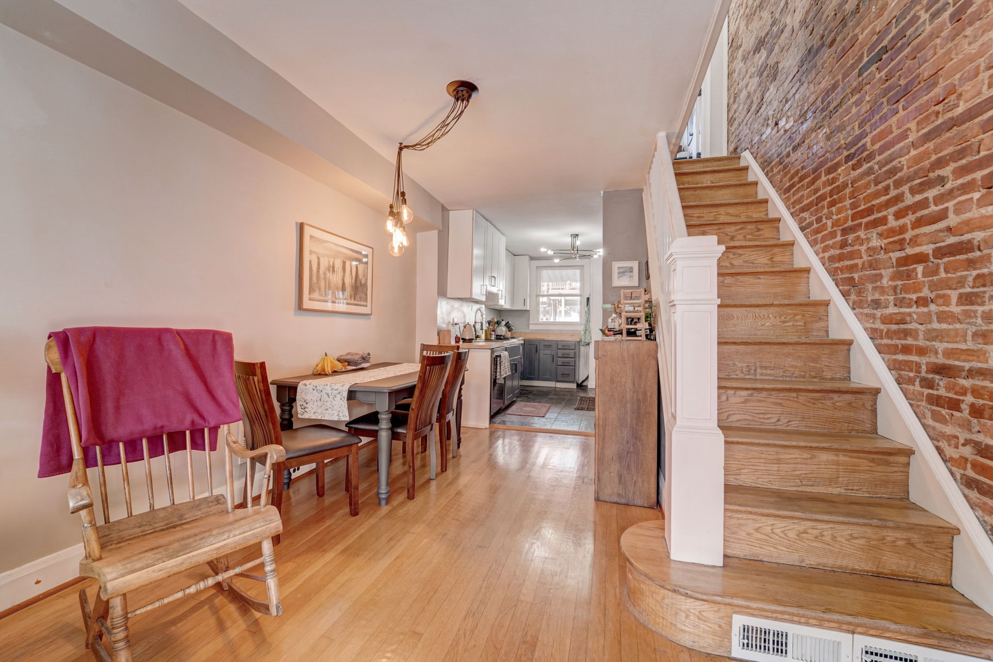  S Decker Ave-008