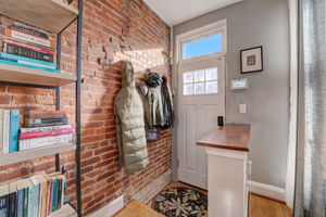  S Decker Ave-005