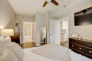 W Randolph St #806-029