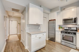 W Randolph St #806-021