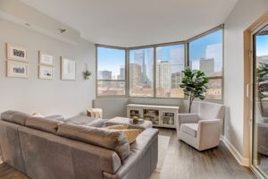 W Randolph St #806-012