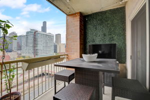 W Randolph St #806-041