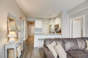 W Randolph St #806-013