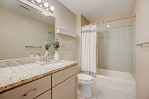 W Randolph St #806-024