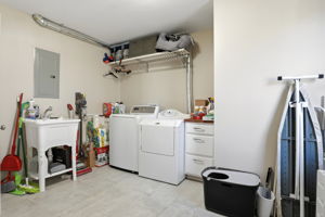 16-Laundry Room