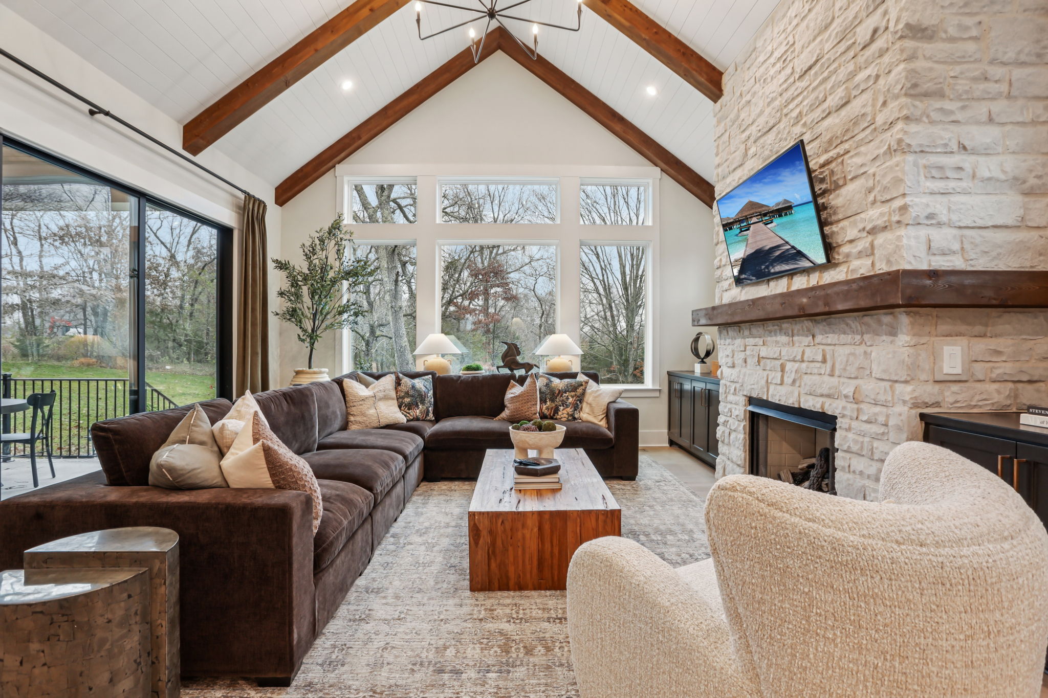 7201 Severide St-S0912-014