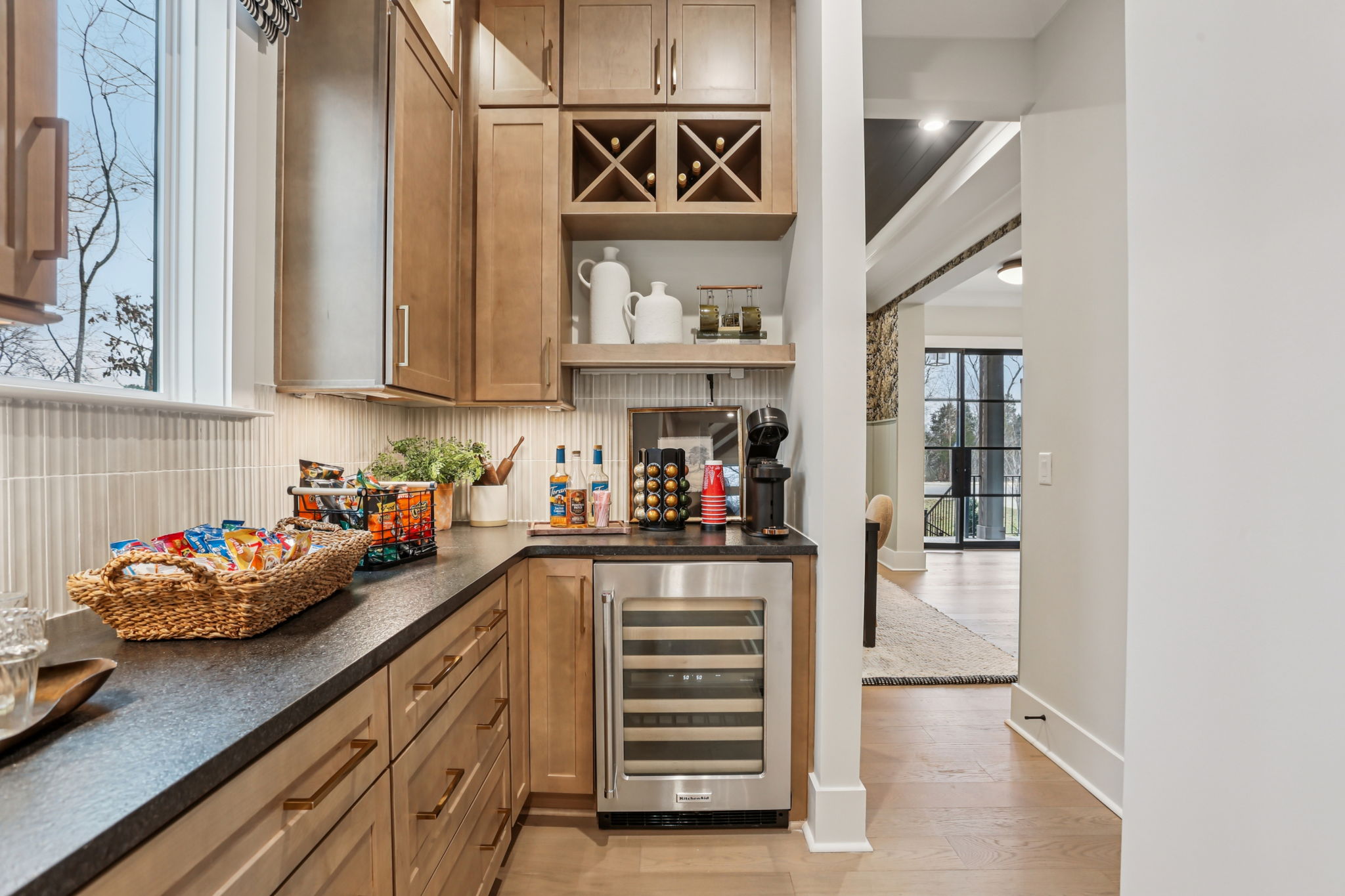 7201 Severide St-S0912-018