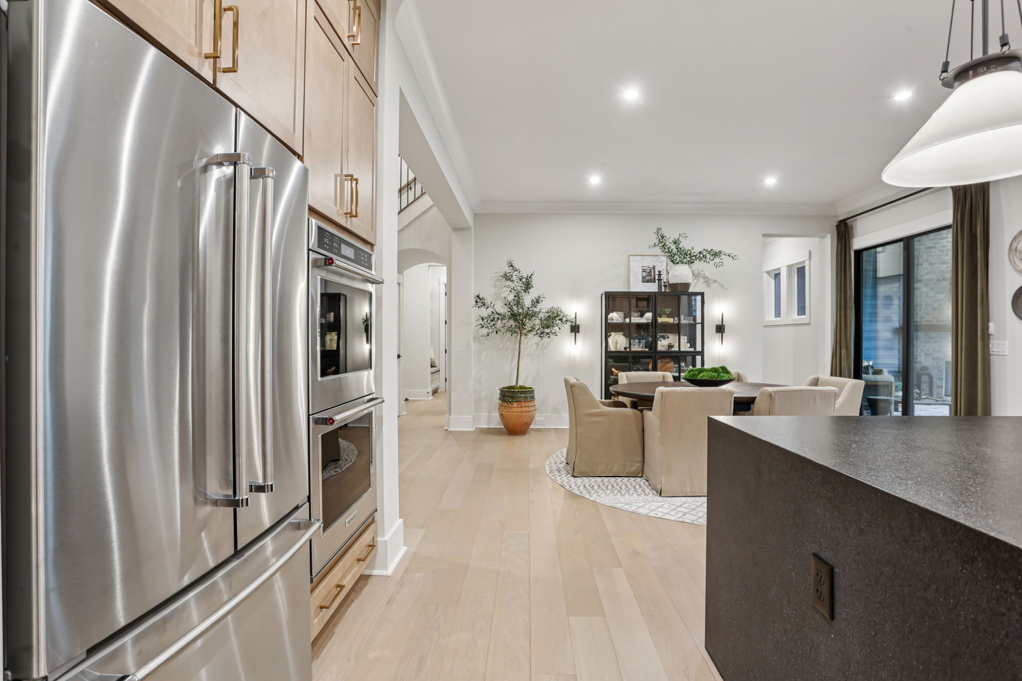 7201 Severide St-S0912-028